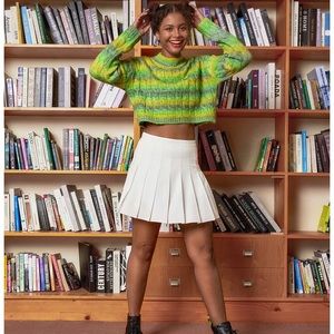 Halara white tennis skirt